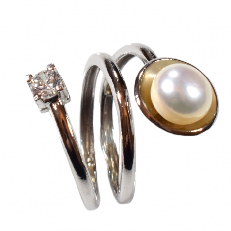 Handmade sterling silver ring Eight-RG-00716 with rhodium plating and semi-precious stones (pearls and cubic zirconia)